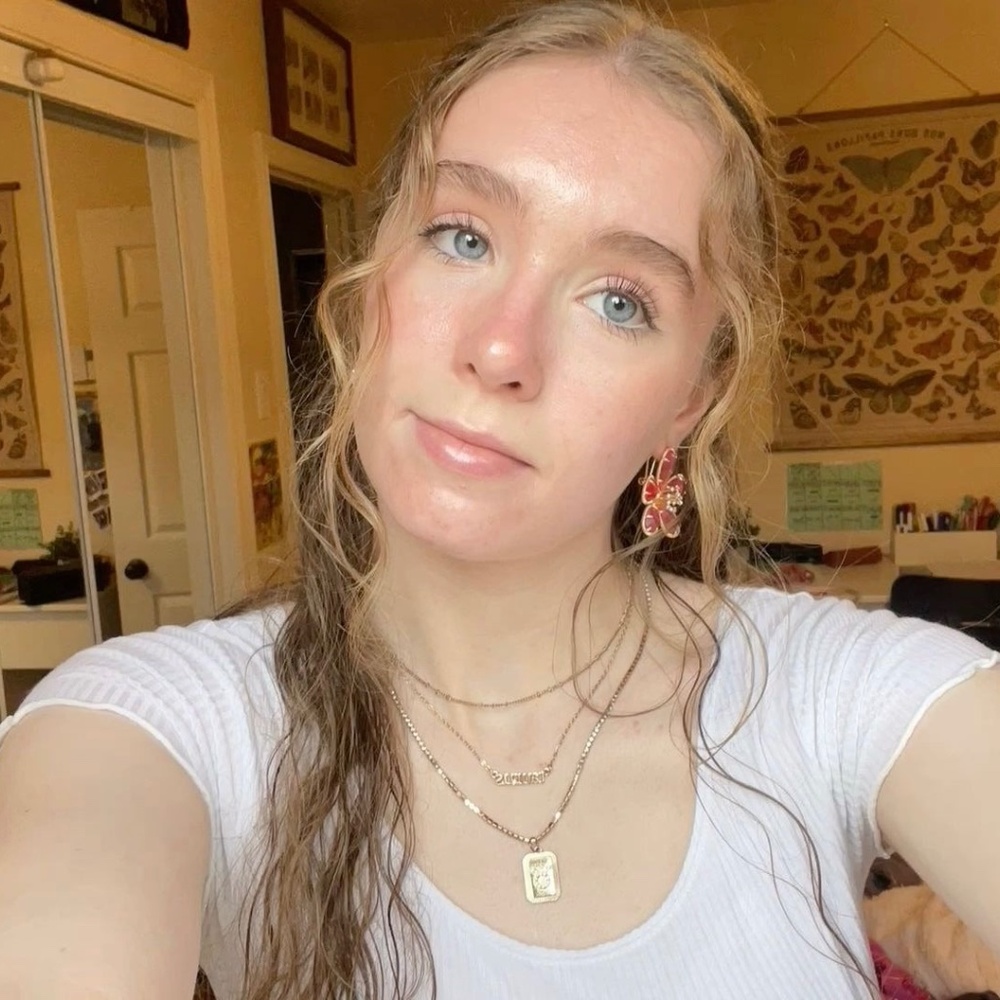 Meet your Posher, Emma